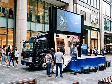 Brand Pop-up Displays in Urban Commercial Districts