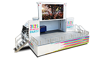 LR135 Roadshow Truck