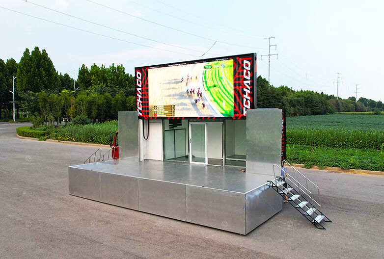 LR235 Roadshow Truck