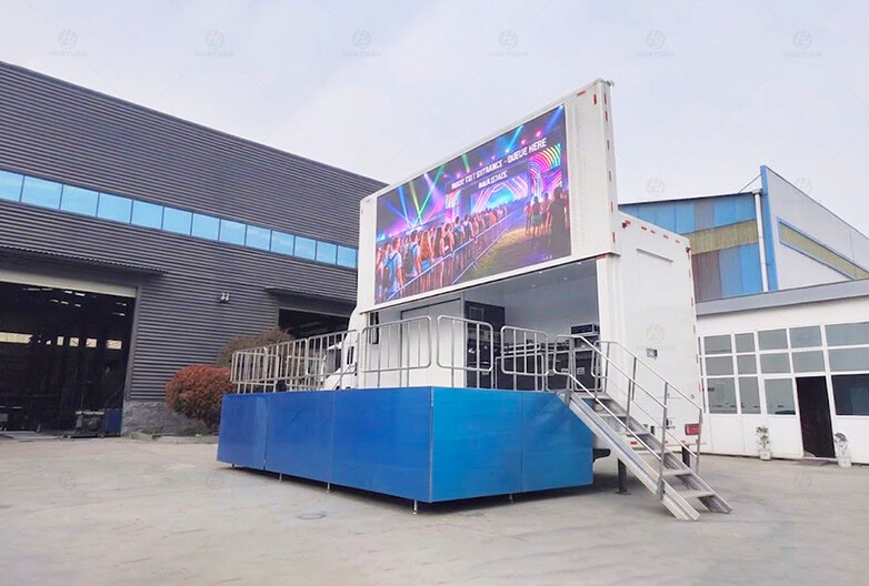 LR255 Roadshow Truck