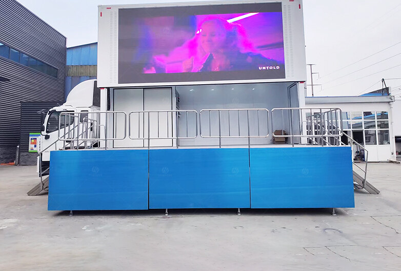 LR255 Roadshow Truck