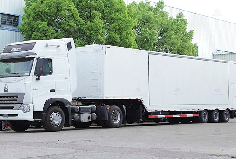 LR425P Roadshow Semi-trailer