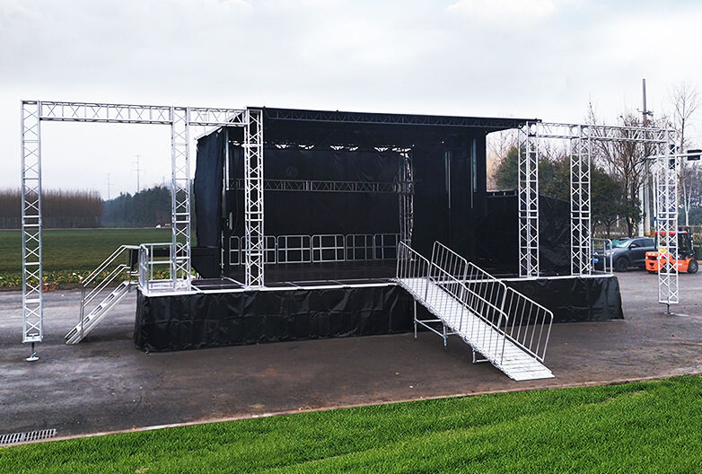 ST345 Mobile Stage Trailer