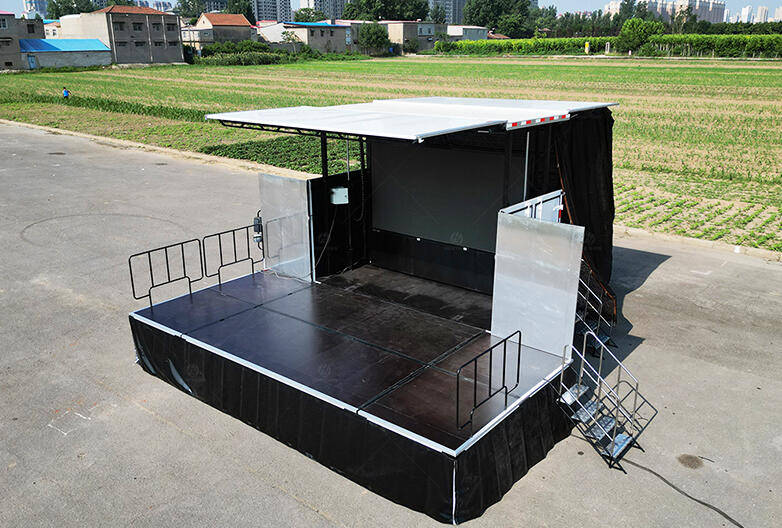 T135 Mobile Stage Truck