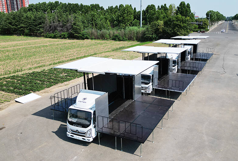 T135 Mobile Stage Truck