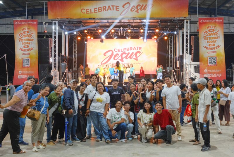The T315 mobile stage truck is used at an outdoor event in Laguna San Pablo City, Philippines, to monitor the operation of the LED display and lighting system.