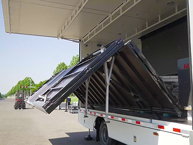 Single-fold Hydraulic Stage
