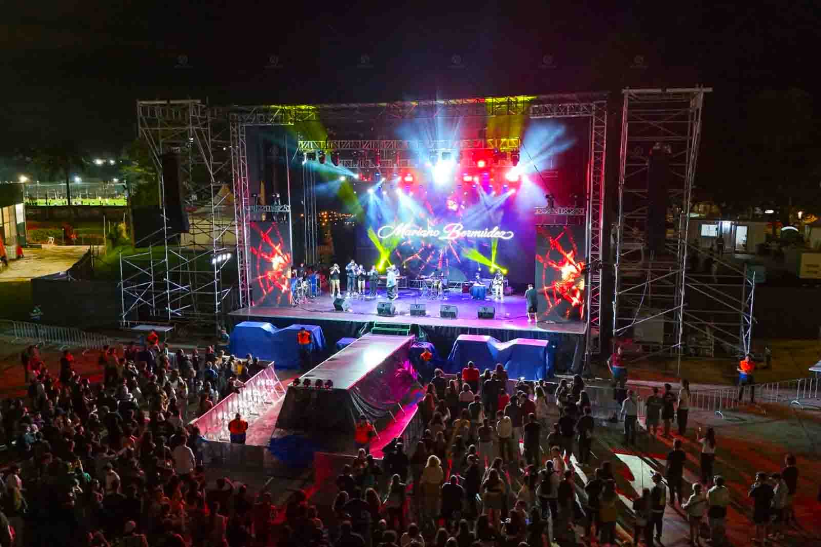 S795 Mobile Stage Supports Professional Event Operations in Uruguay