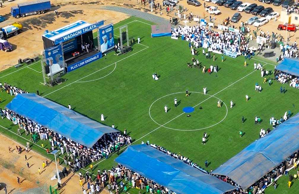 mobile stage use case
