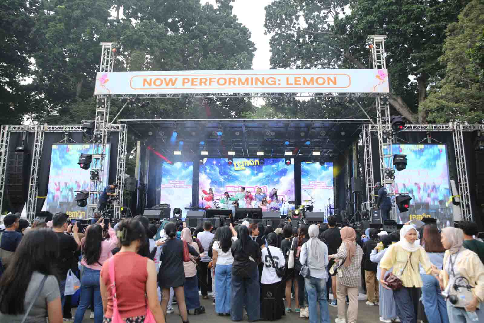 Container Stage