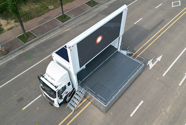 LR245S Solar Roadshow Truck